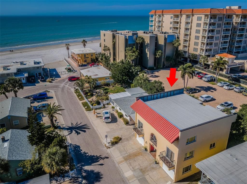115 177TH AVENUE W UNIT B REDINGTON SHORES, FL 33708