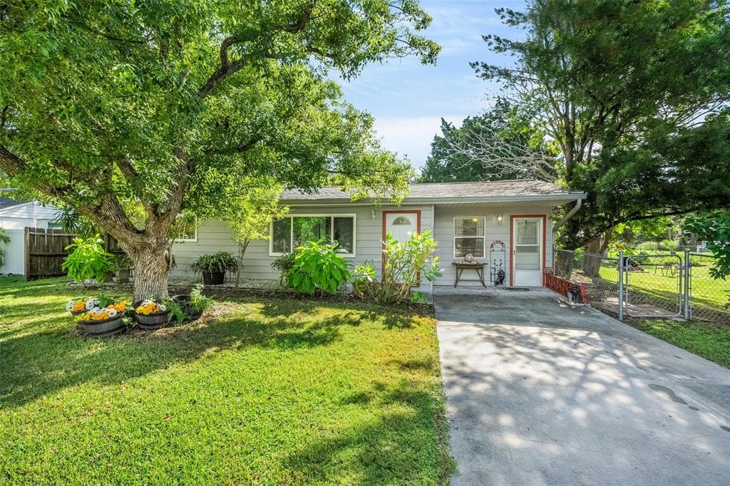 14634 WATERWAY DRIVE HUDSON, FL 34667