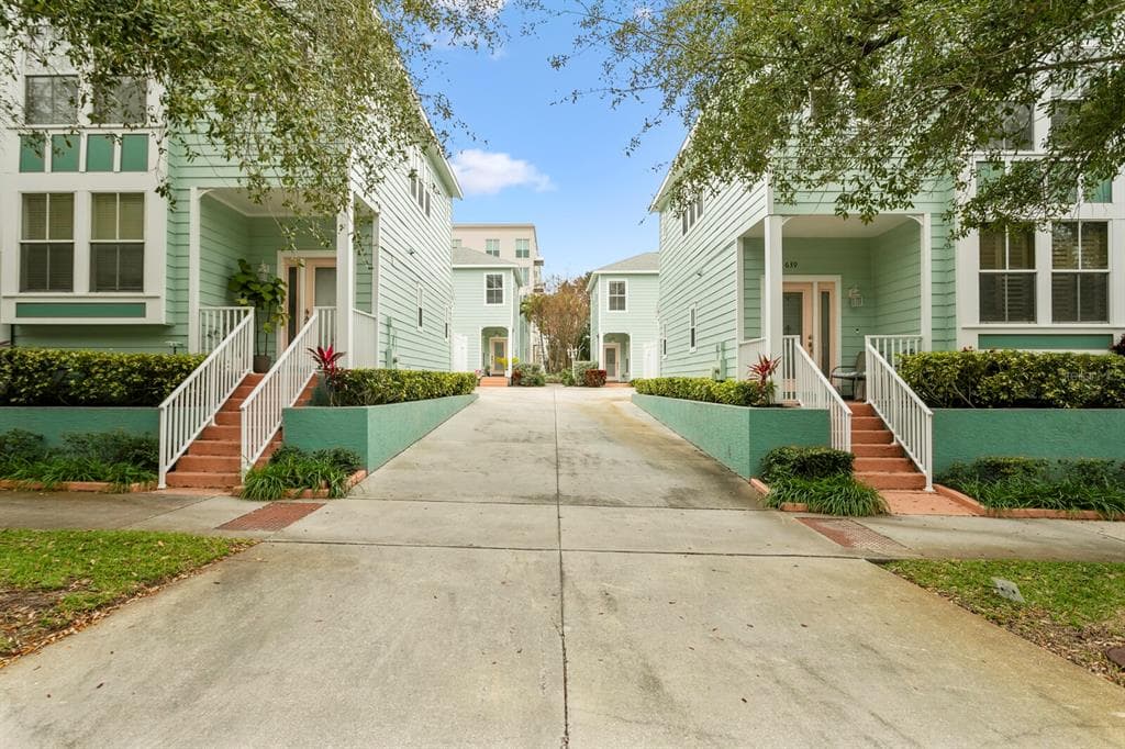 641 4TH AVENUE S ST PETERSBURG, FL 33701