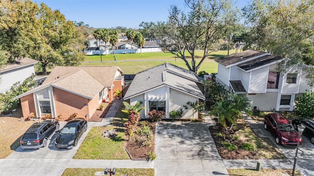 10313 PARKCREST DRIVE TAMPA, FL 33624