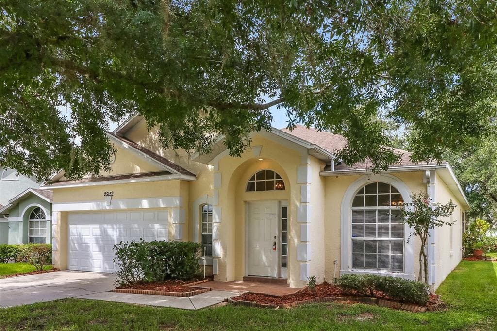 25152 SEVEN RIVERS CIRCLE LAND O LAKES, FL 34639