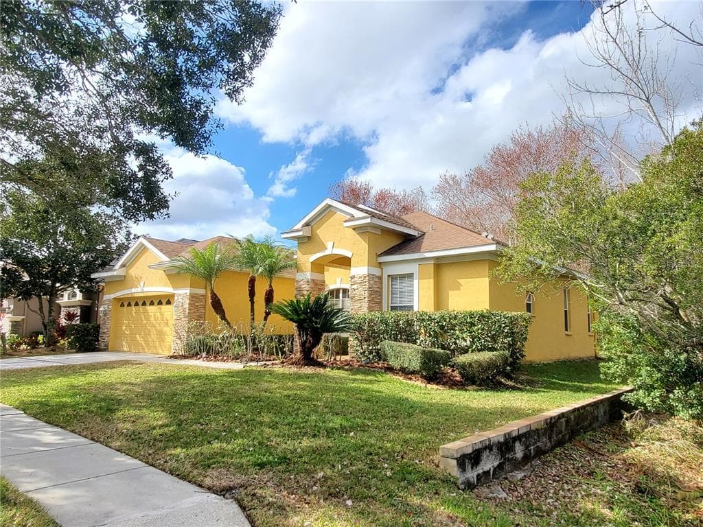 12825 CASTLEMAINE DRIVE TAMPA, FL 33626