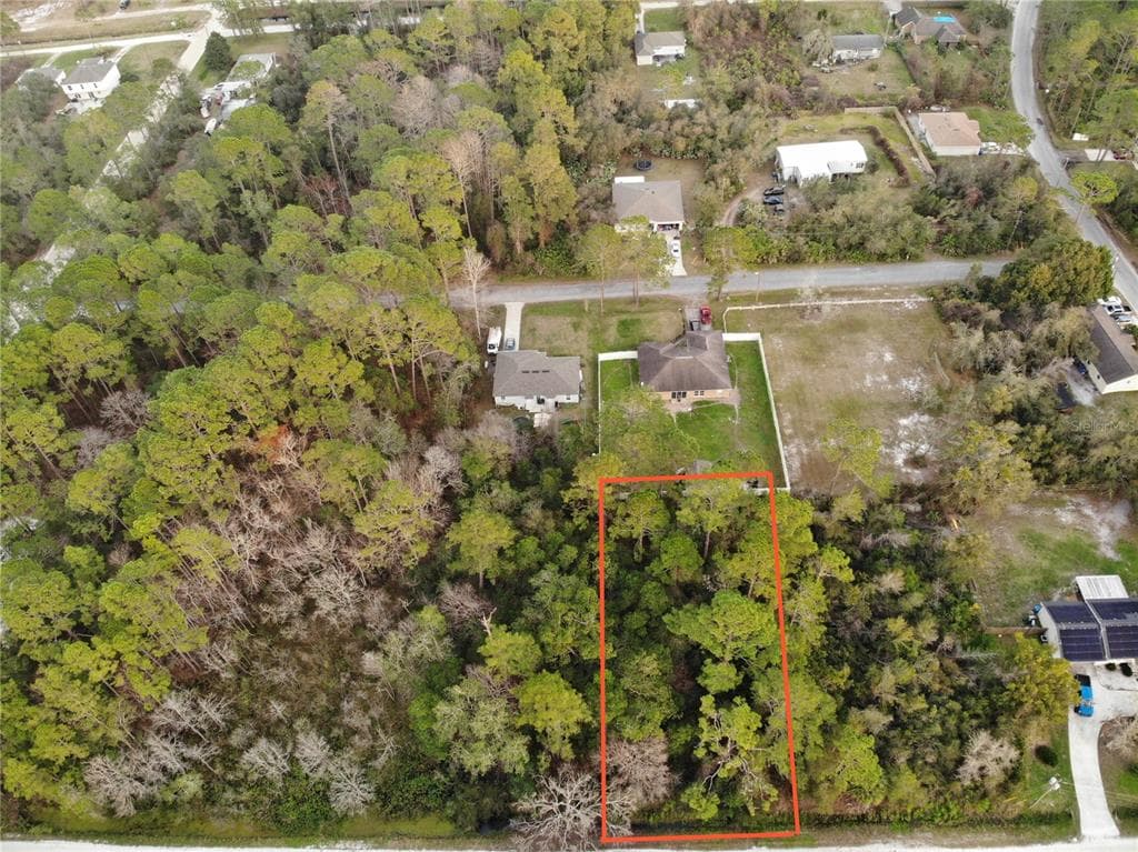 6TH AVENUE DELAND, FL 32724
