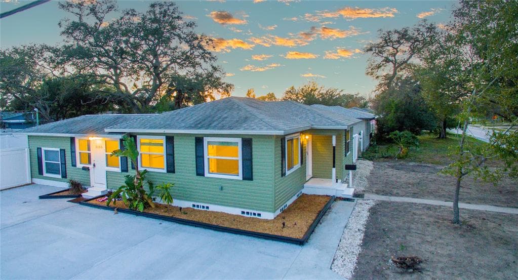 5100 30TH AVENUE N UNIT A ST PETERSBURG, FL 33710