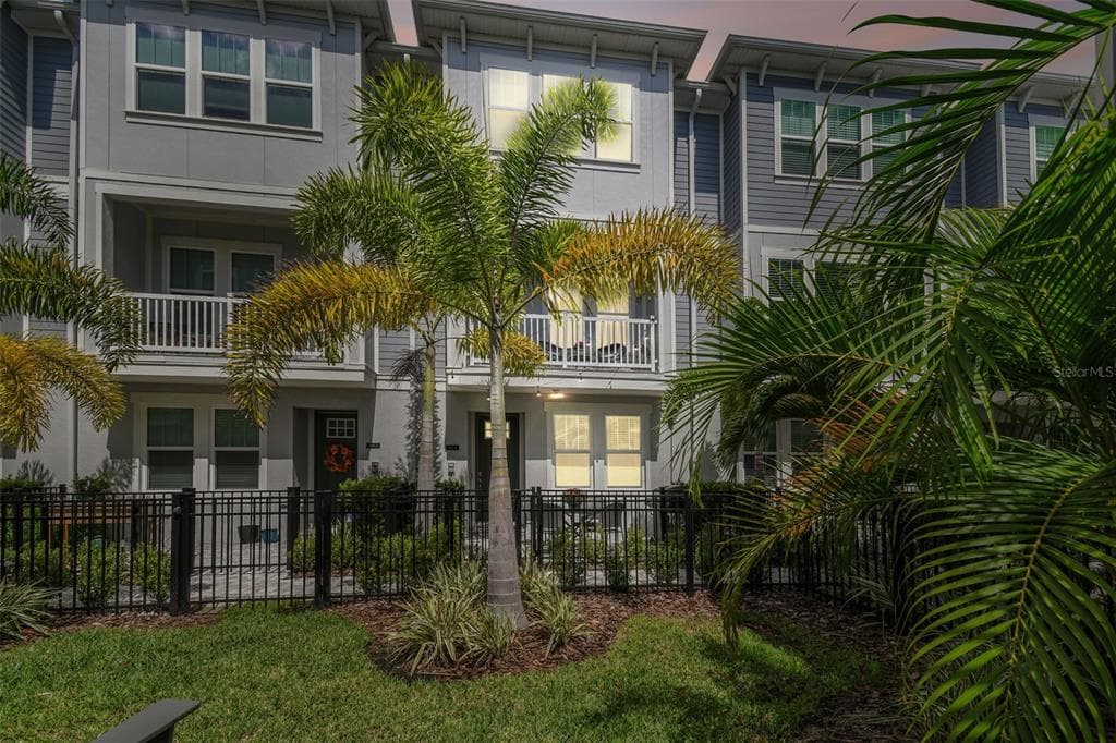 206 S TAMPANIA AVENUE UNIT 3