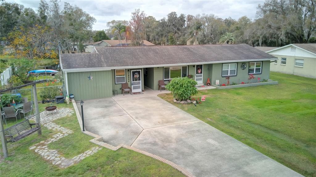 18504 AMBER DRIVE LUTZ, FL 33549