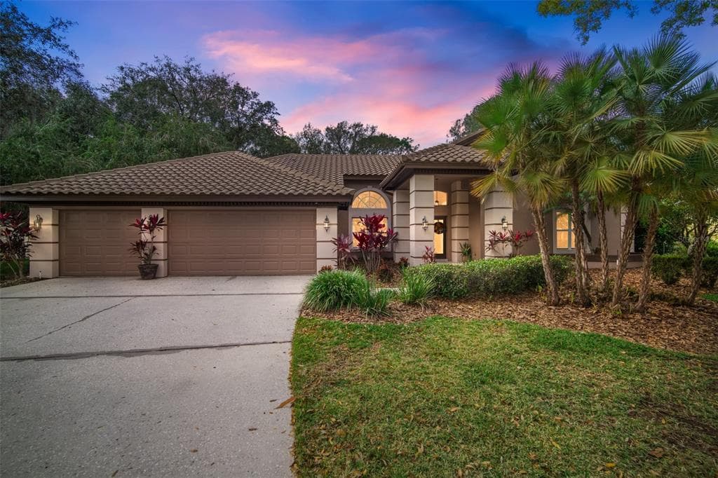 17824 GREY BROOKE DRIVE TAMPA, FL 33647