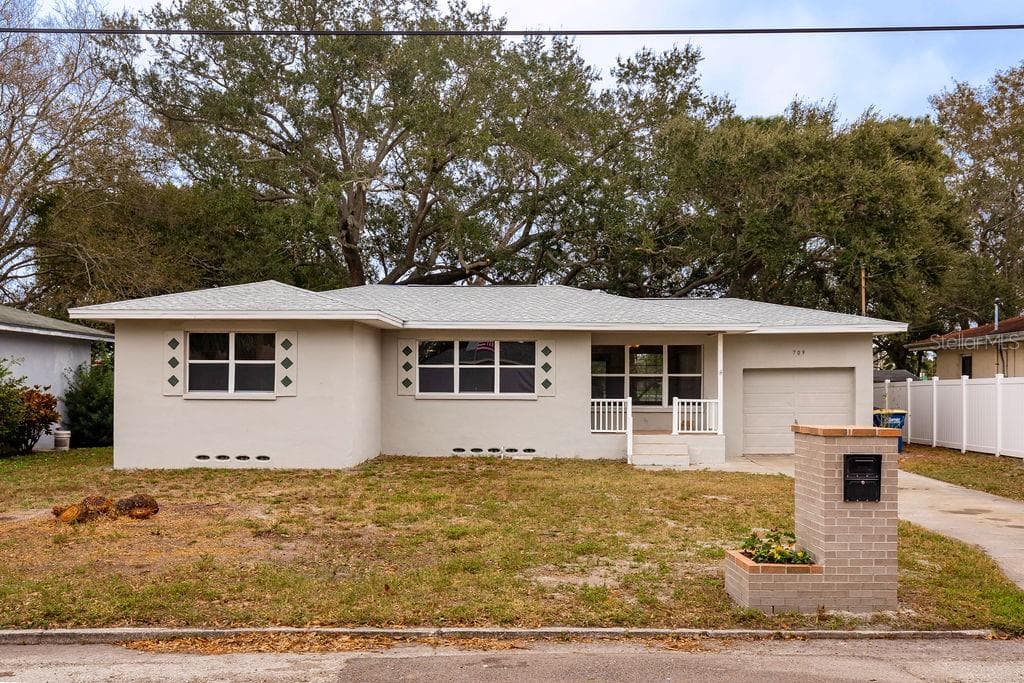 709 BROOKSIDE DRIVE