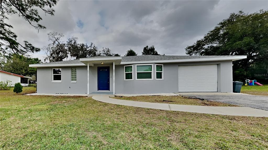 8 MONROE AVENUE DEBARY, FL 32713