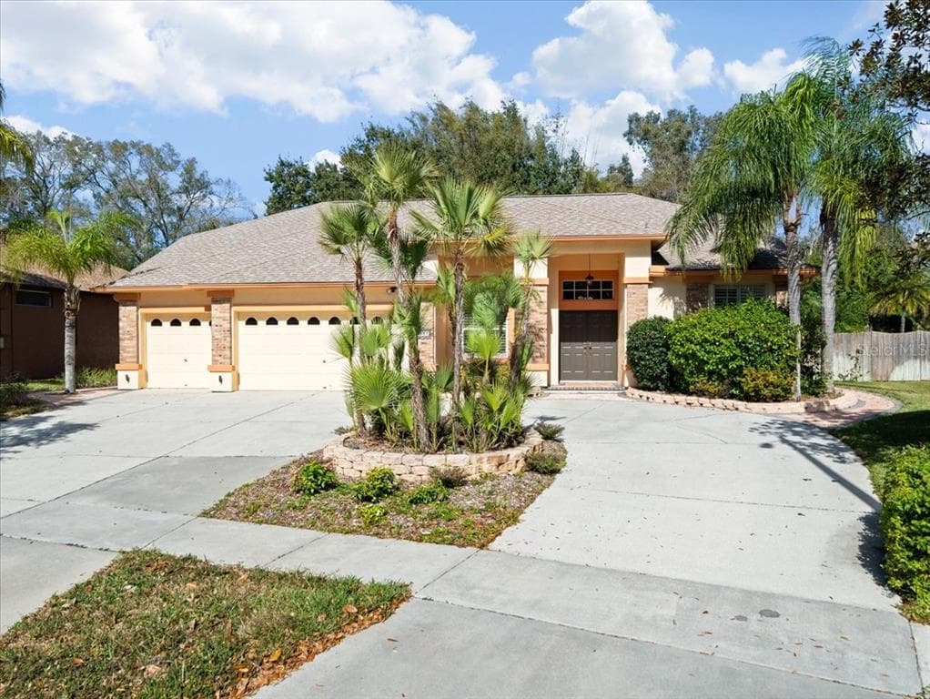 5637 GLENCREST BOULEVARD TAMPA, FL 33625