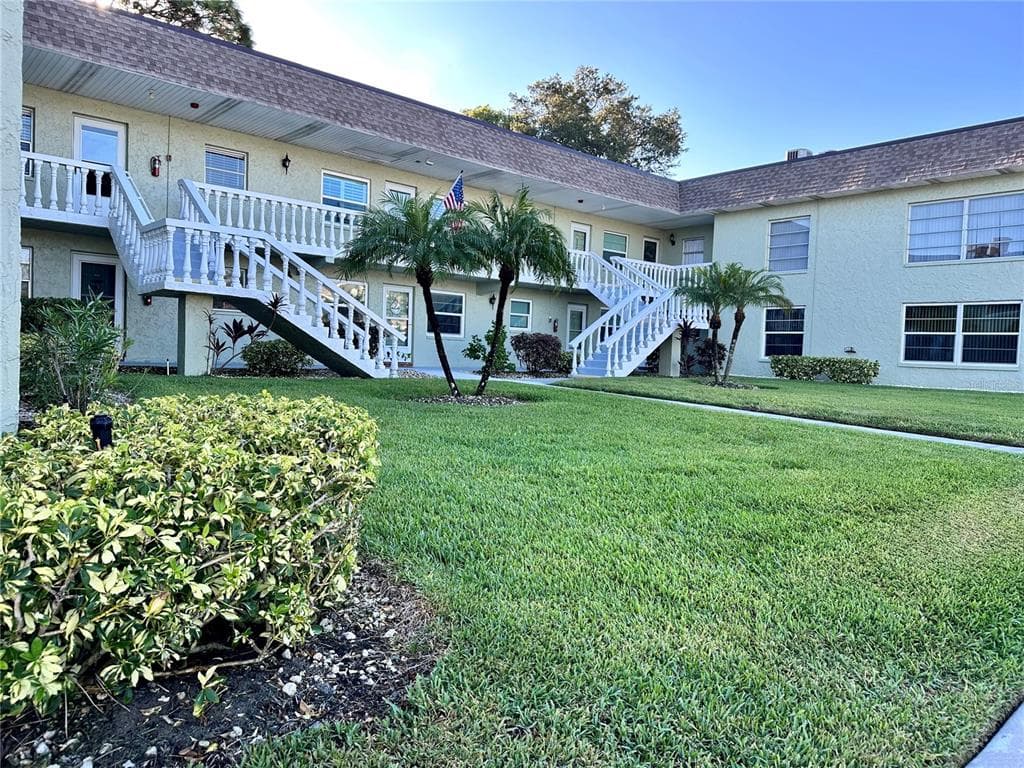1250 S PINELLAS AVENUE UNIT 711 TARPON SPRINGS, FL 34689