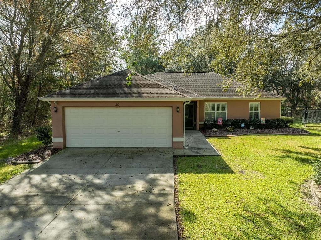 36 FISHER TRACE OCKLAWAHA, FL 32179