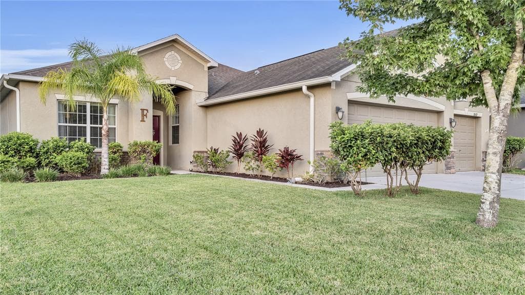 18569 MILTON KEYNES COURT LAND O LAKES, FL 34638
