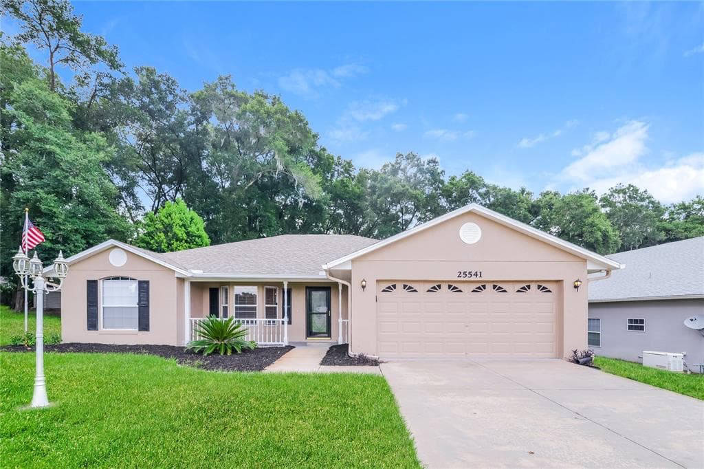 25541 EXMOOR DRIVE SORRENTO, FL 32776