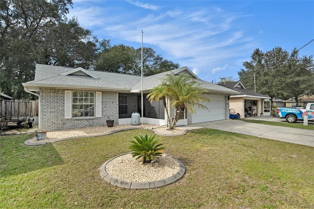 11758 LYNN BROOK CIRCLE SEFFNER, FL 33584