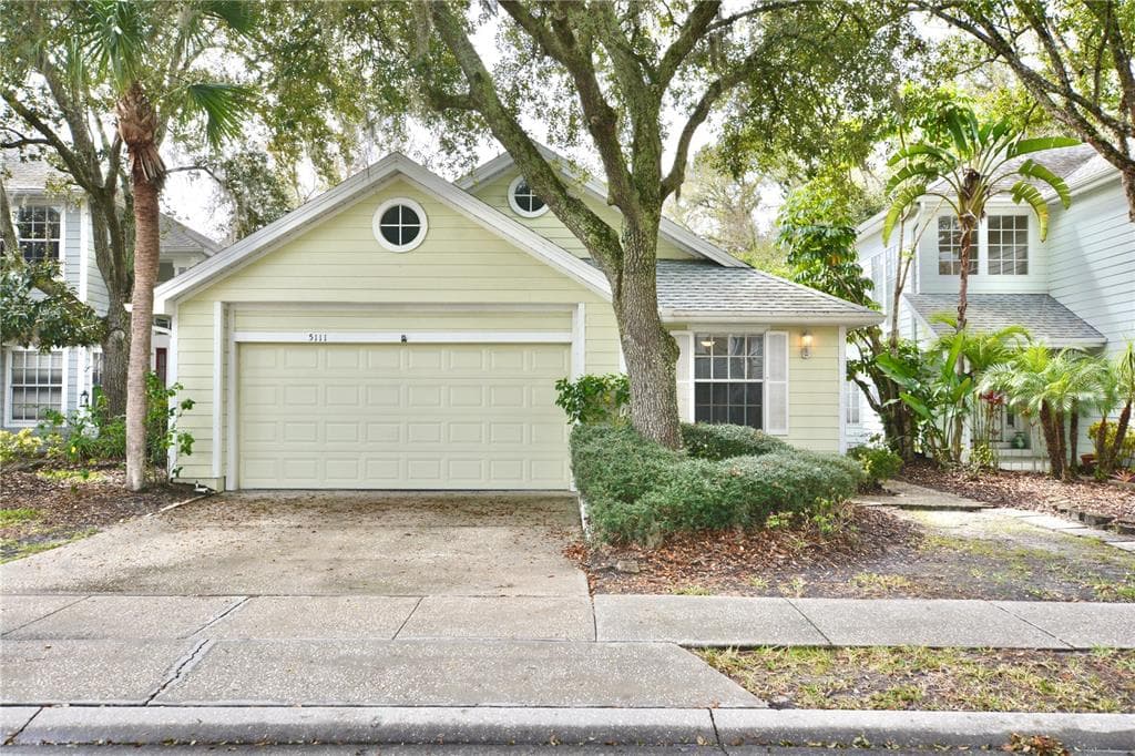 5111 STERLING MANOR DRIVE TAMPA, FL 33647