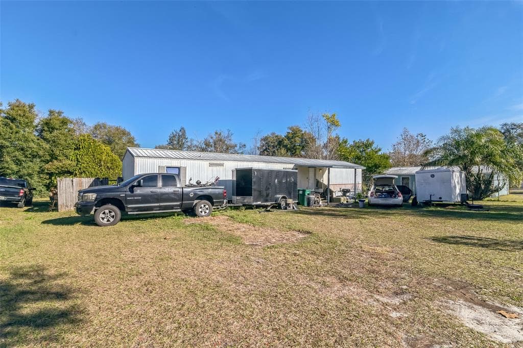 101 CAROLINE AVENUE LADY LAKE, FL 32159