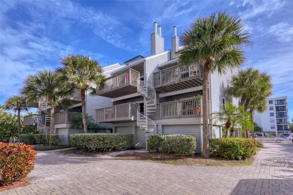 19930 GULF BOULEVARD UNIT 1A INDIAN SHORES, FL 33785