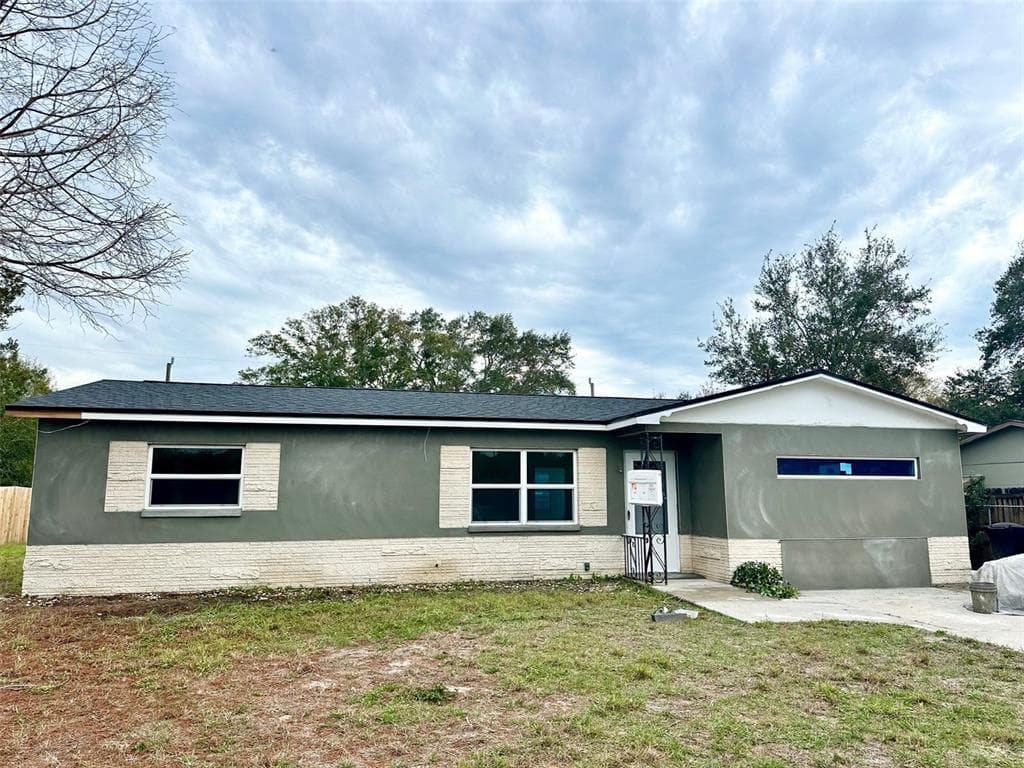 820 77TH AVENUE N ST PETERSBURG, FL 33702