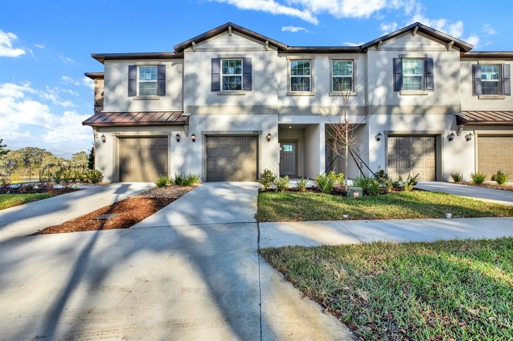 6996 RIPPLE POND LOOP ZEPHYRHILLS, FL 33541
