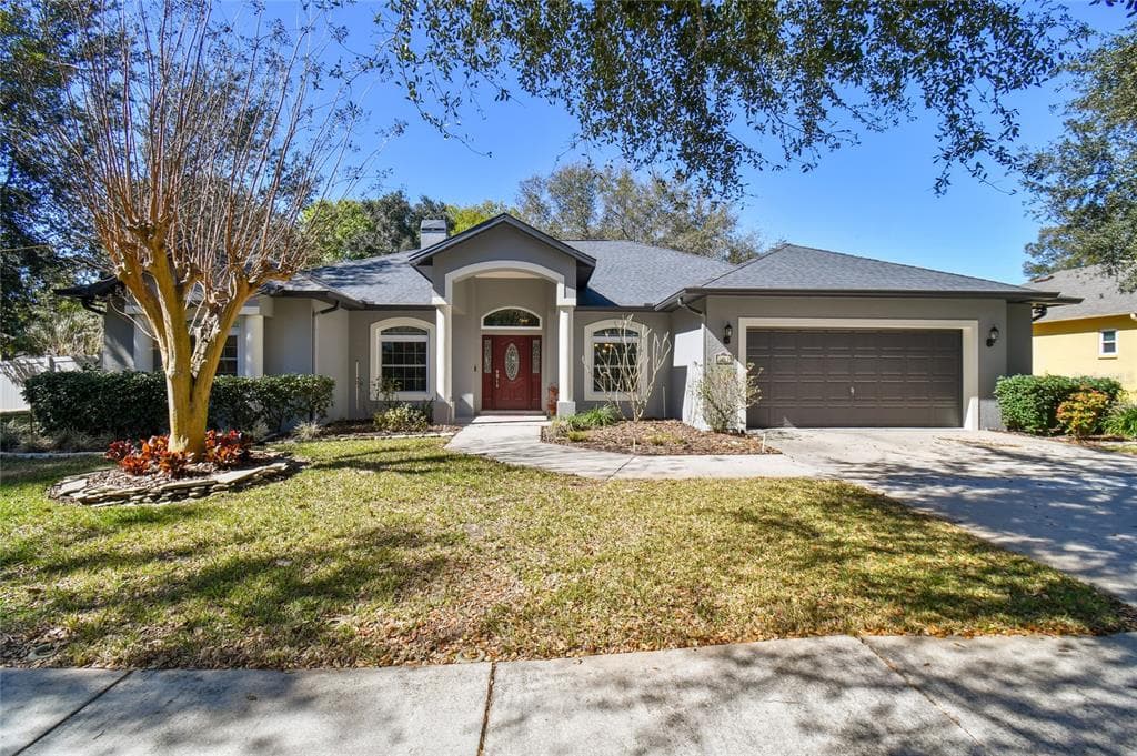 2212 HERITAGE CREST DRIVE VALRICO, FL 33594