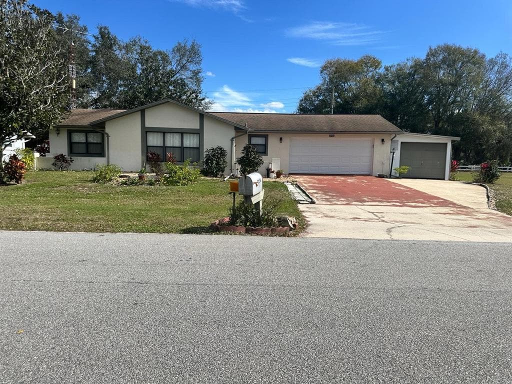 3236 HOLLYWOOD BOULEVARD SEBRING, FL 33875