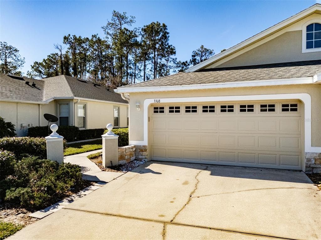 3308 CHAPEL CREEK CIRCLE WESLEY CHAPEL, FL 33544