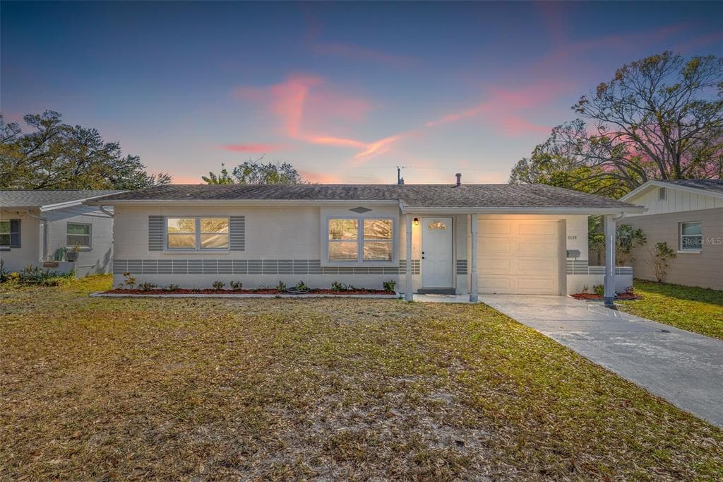 2566 35TH AVE N ST PETERSBURG, FL 33713