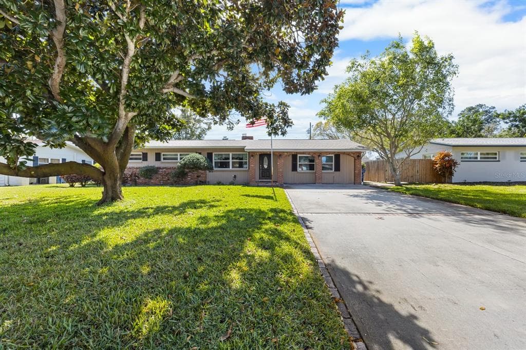 11494 88TH AVENUE SEMINOLE, FL 33772