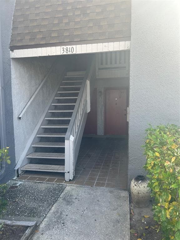 3810 CORTEZ CIRCLE UNIT B TAMPA, FL 33614