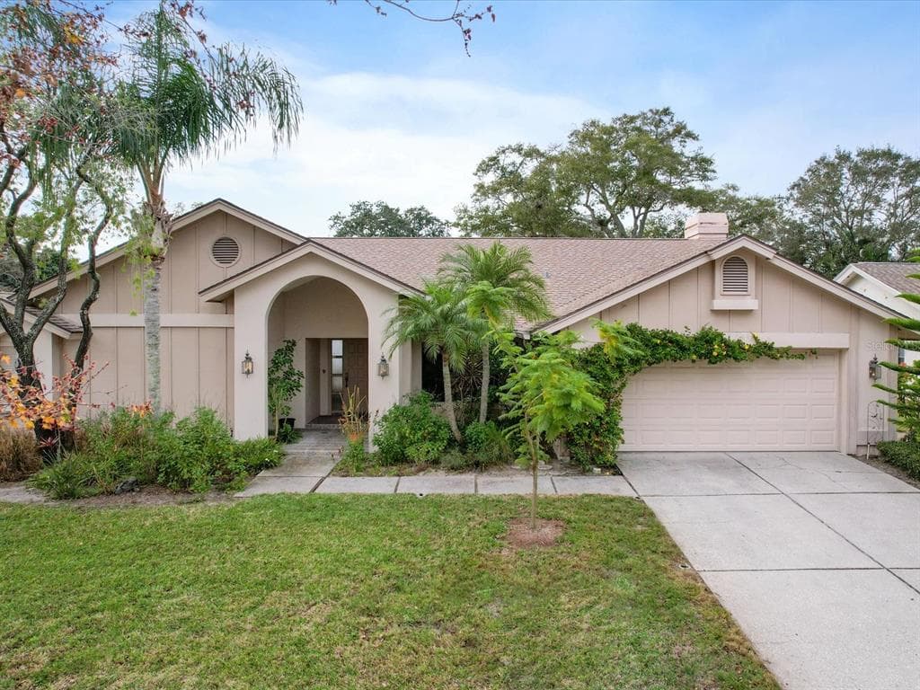 1598 MIDNIGHT PASS WAY CLEARWATER, FL 33765