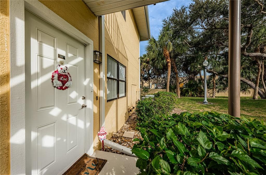 3001 58TH AVENUE S UNIT 515 ST PETERSBURG, FL 33712