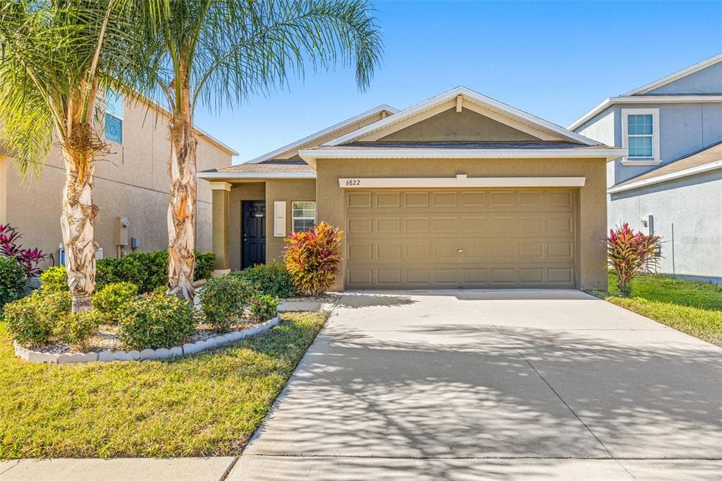 6822 BLUE MOON WAY RUSKIN, FL 33573