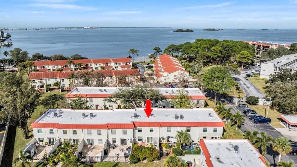 2700 BAYSHORE BOULEVARD UNIT 569