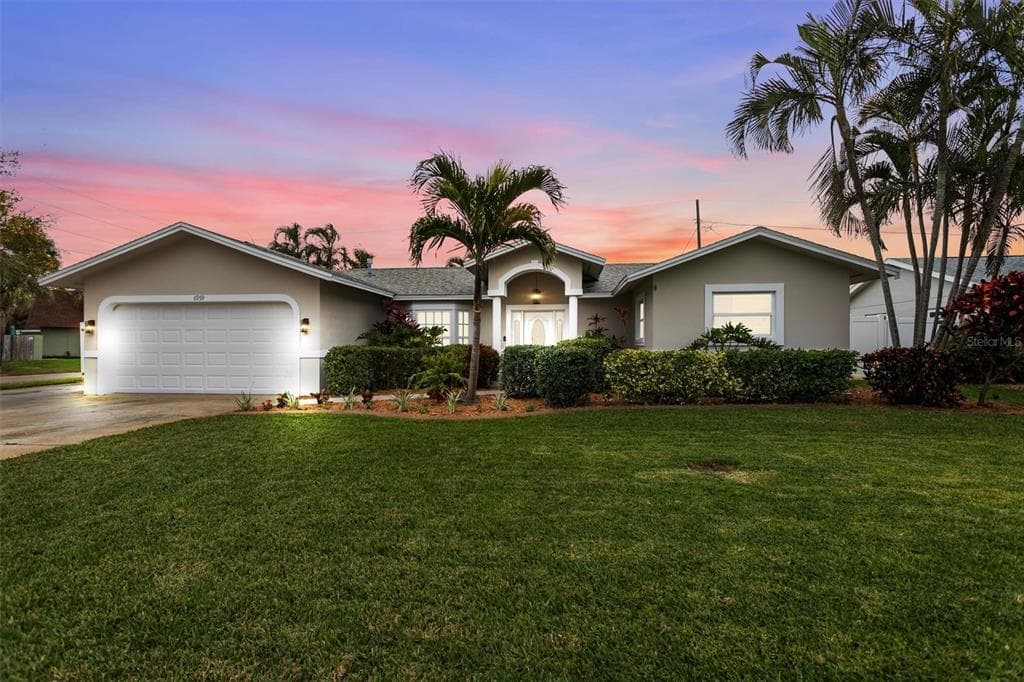 6959 13TH AVENUE N ST PETERSBURG, FL 33710