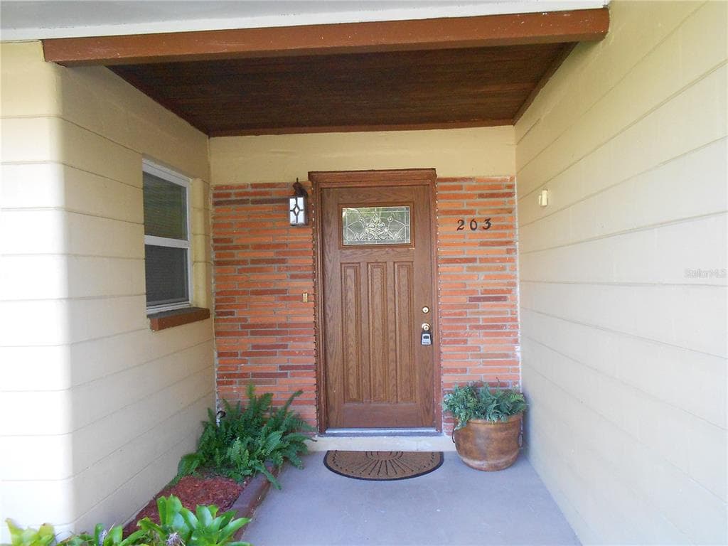 203 DRUID HILLS ROAD TEMPLE TERRACE, FL 33617