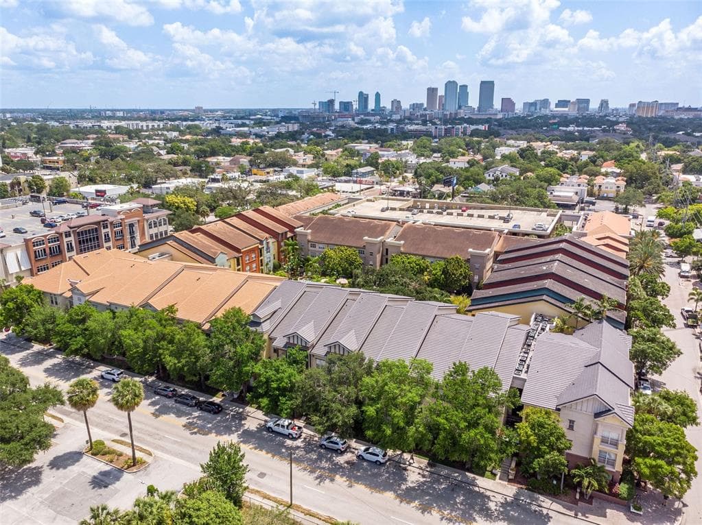 402 S ARMENIA AVENUE UNIT 111 TAMPA, FL 33609