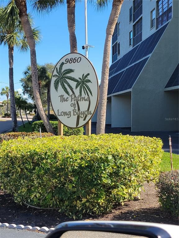 9860 62ND TERRACE N UNIT 1041 ST PETERSBURG, FL 33708