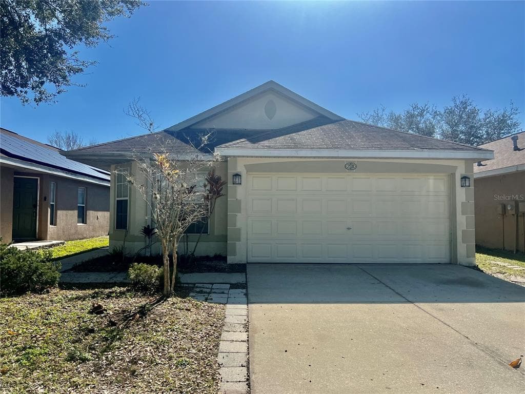 7531 OXFORD GARDEN CIRCLE APOLLO BEACH, FL 33572