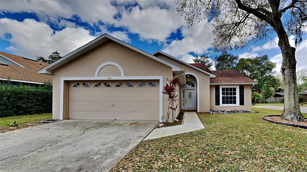 484 VALENCIA PLACE CIRCLE ORLANDO, FL 32825