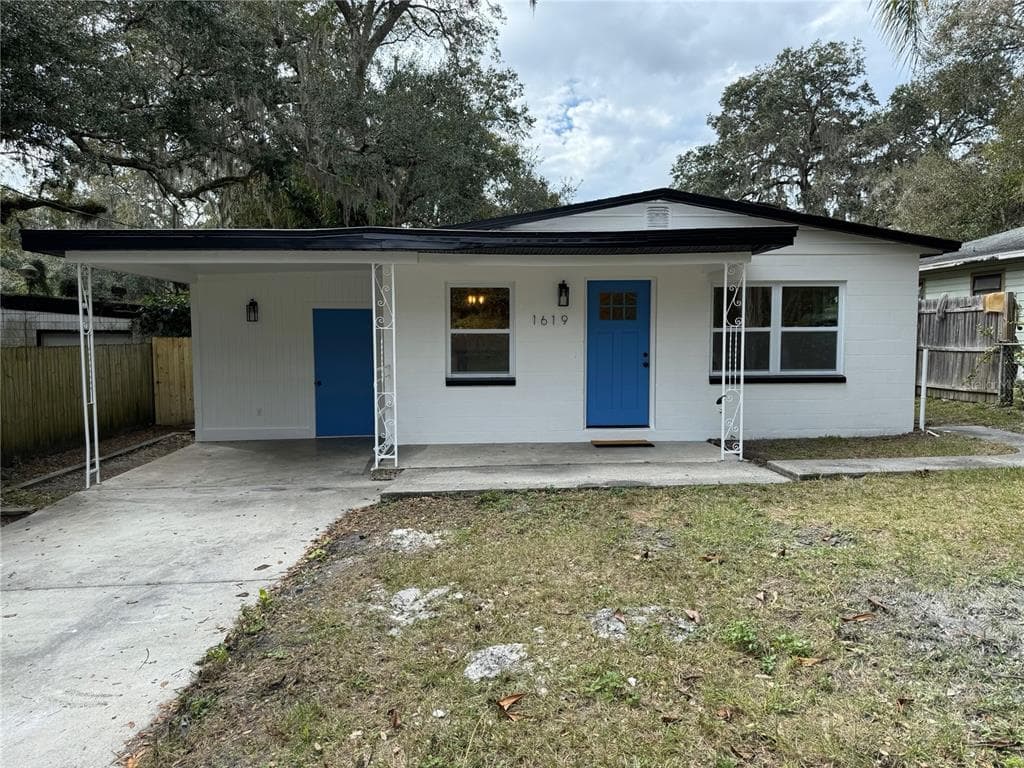 1619 E MARKS DRIVE TAMPA, FL 33604