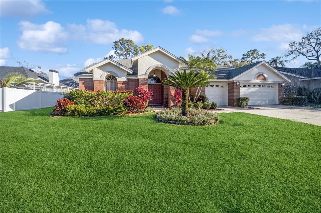 2113 CROOKED CREEK WAY