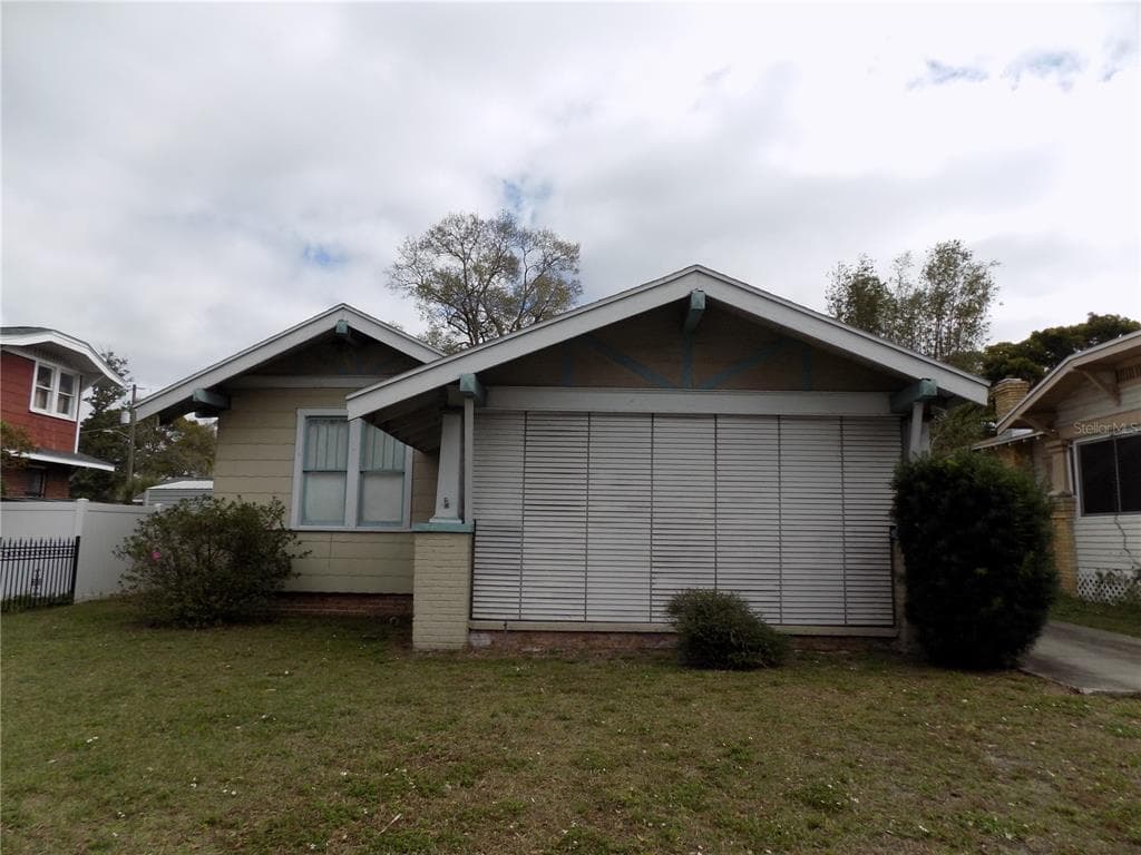 5607 N TALIAFERRO AVENUE TAMPA, FL 33604