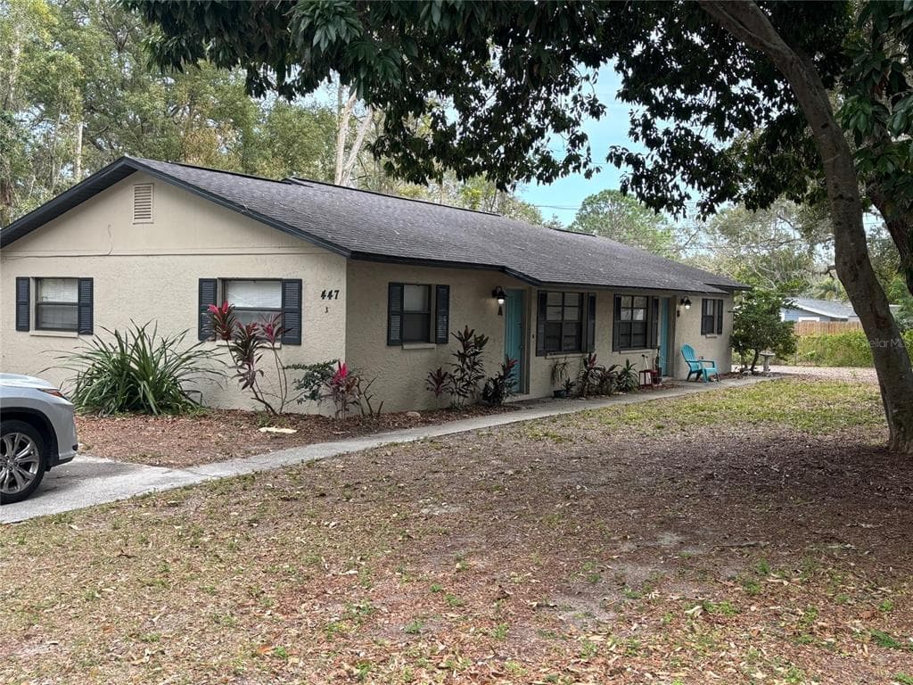 447 6TH AVENUE NE LARGO, FL 33770