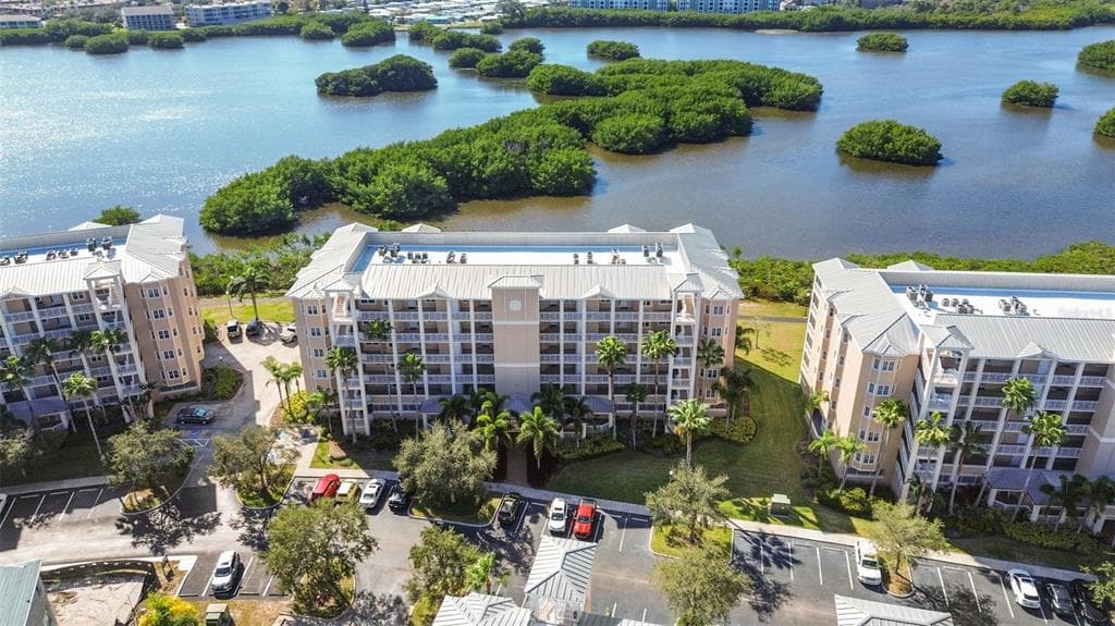7040 KEY HAVEN ROAD UNIT 403 SEMINOLE, FL 33777