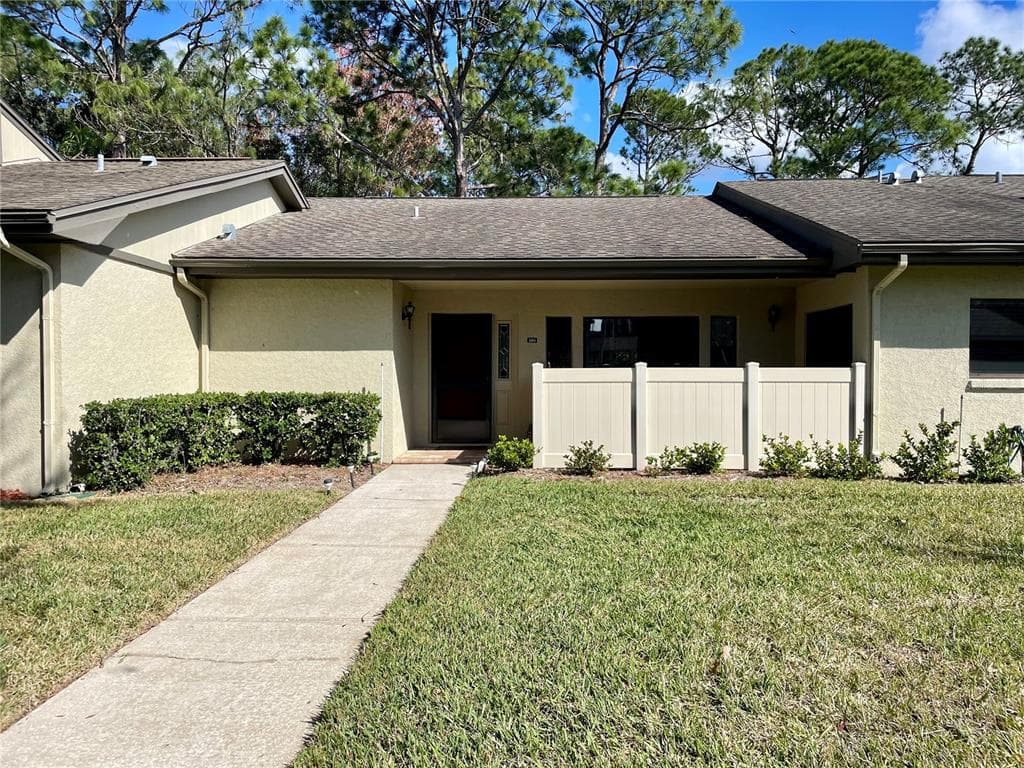 160 JOANNE PLACE OLDSMAR, FL 34677