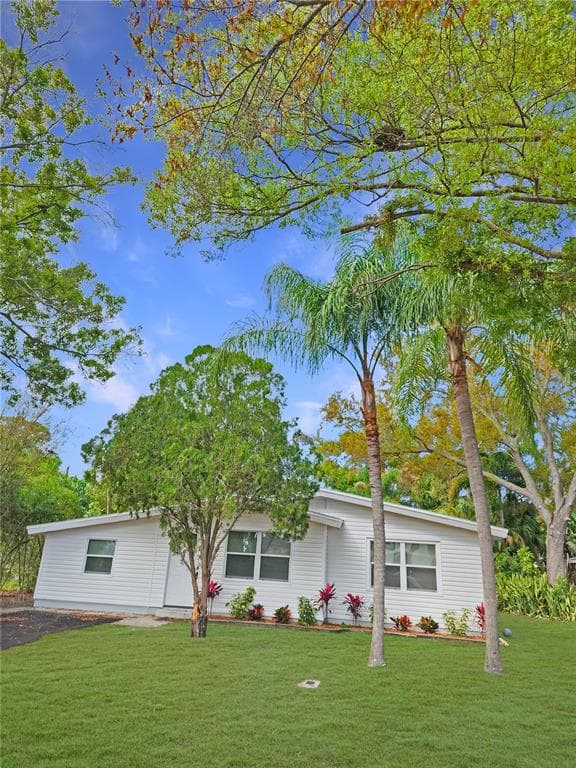 210 EMERALD LANE