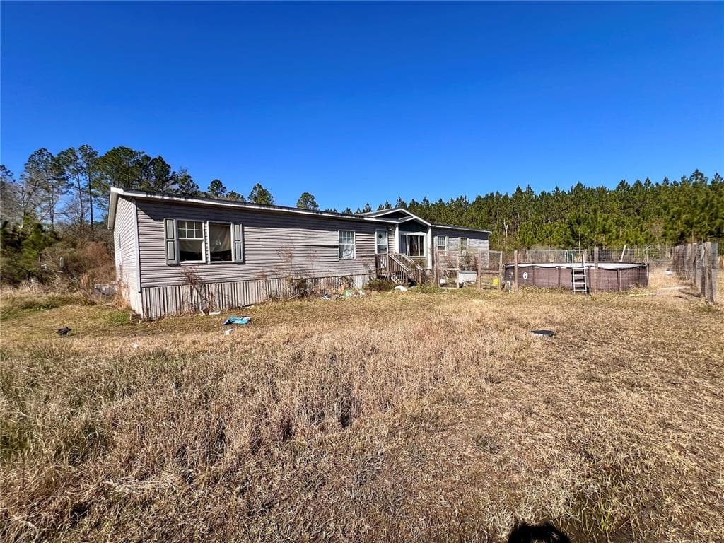 16674 NE 12TH AVENUE STARKE, FL 32091