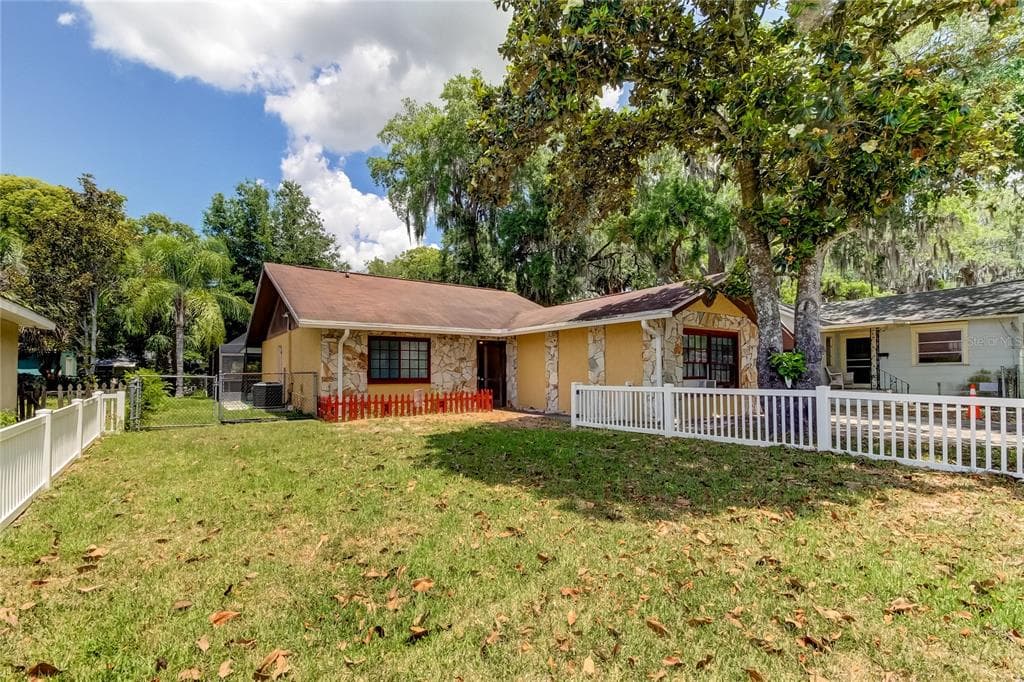 5645 ORANGE GROVE AVENUE NEW PORT RICHEY, FL 34652