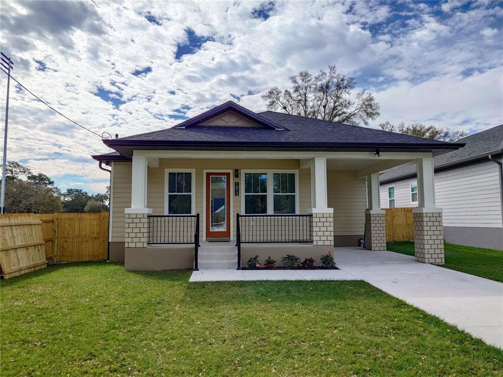 1813 HILLSIDE DRIVE TAMPA, FL 33610